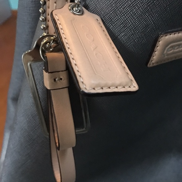 COACH PARK METRO SAFFIANO LEATHER TOTE BAG - Picture 2 of 9